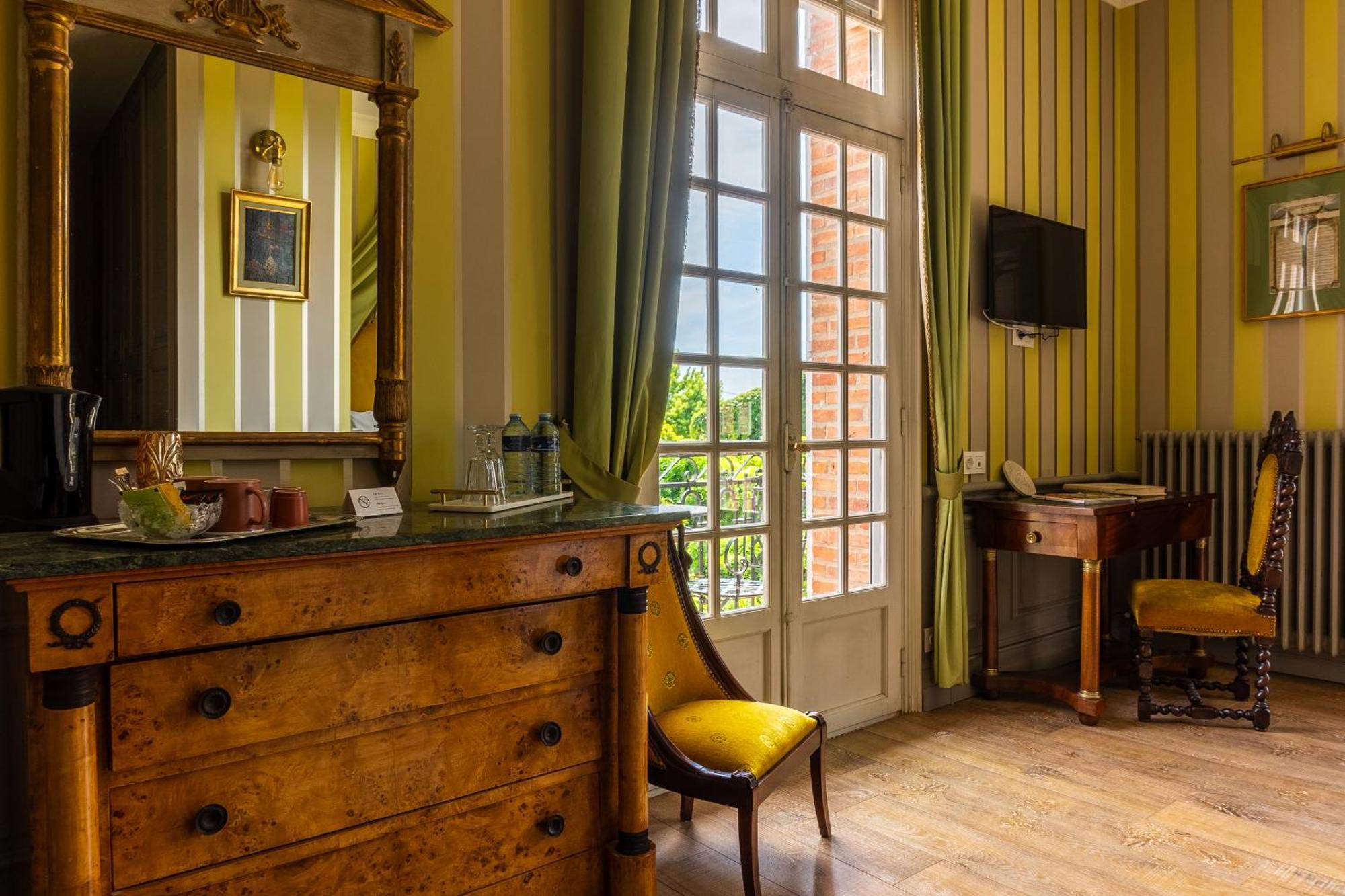 Castel Bois Marie, Affittacamere 5*
